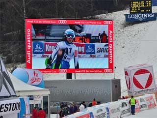ski_mobile_led_screen.jpg